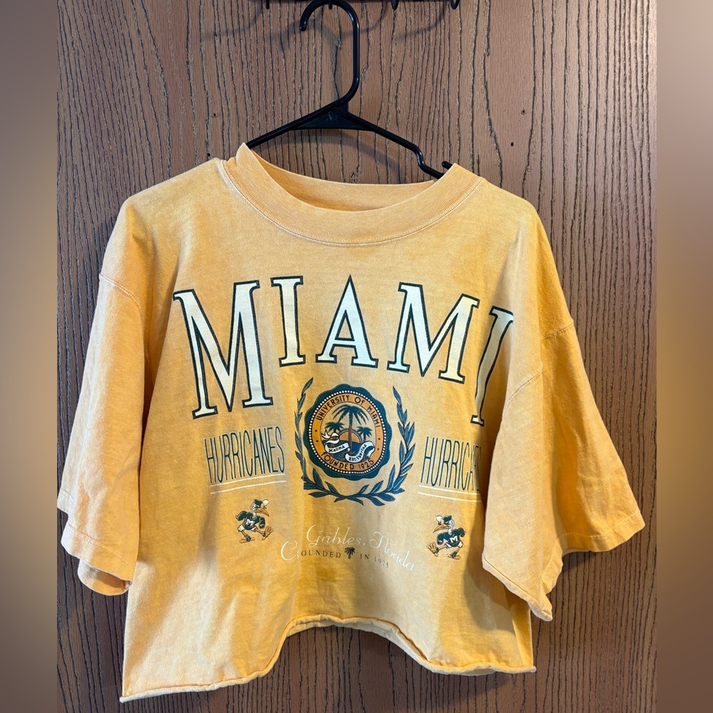 Vintage Miami Hurricane Cropped T-shirt